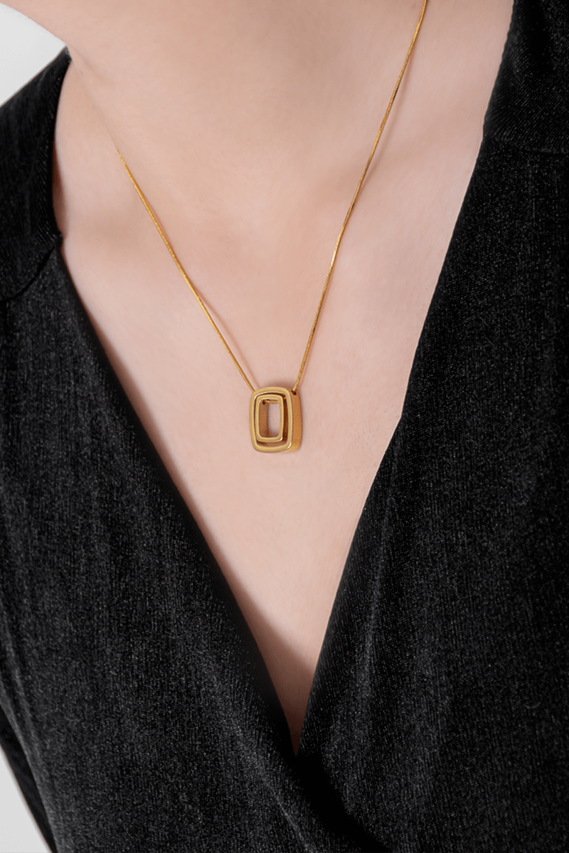 COLLAR_MUJER_XUSS_E0295-160-037_DORADO_1