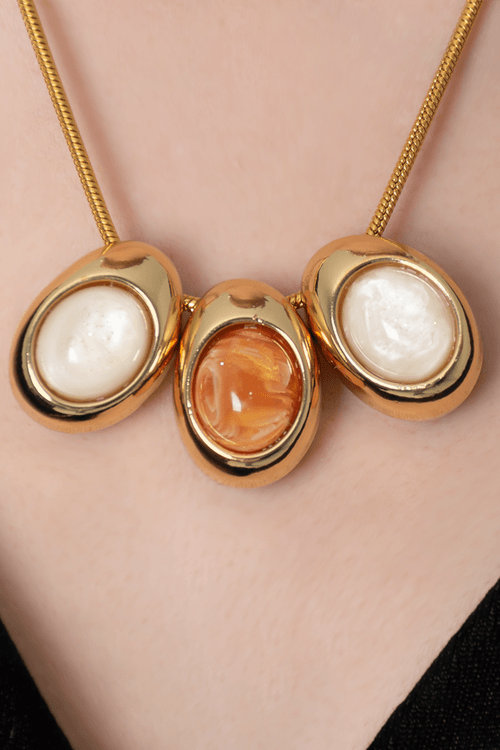 COLLAR COLGANTE TRES GOTAS
