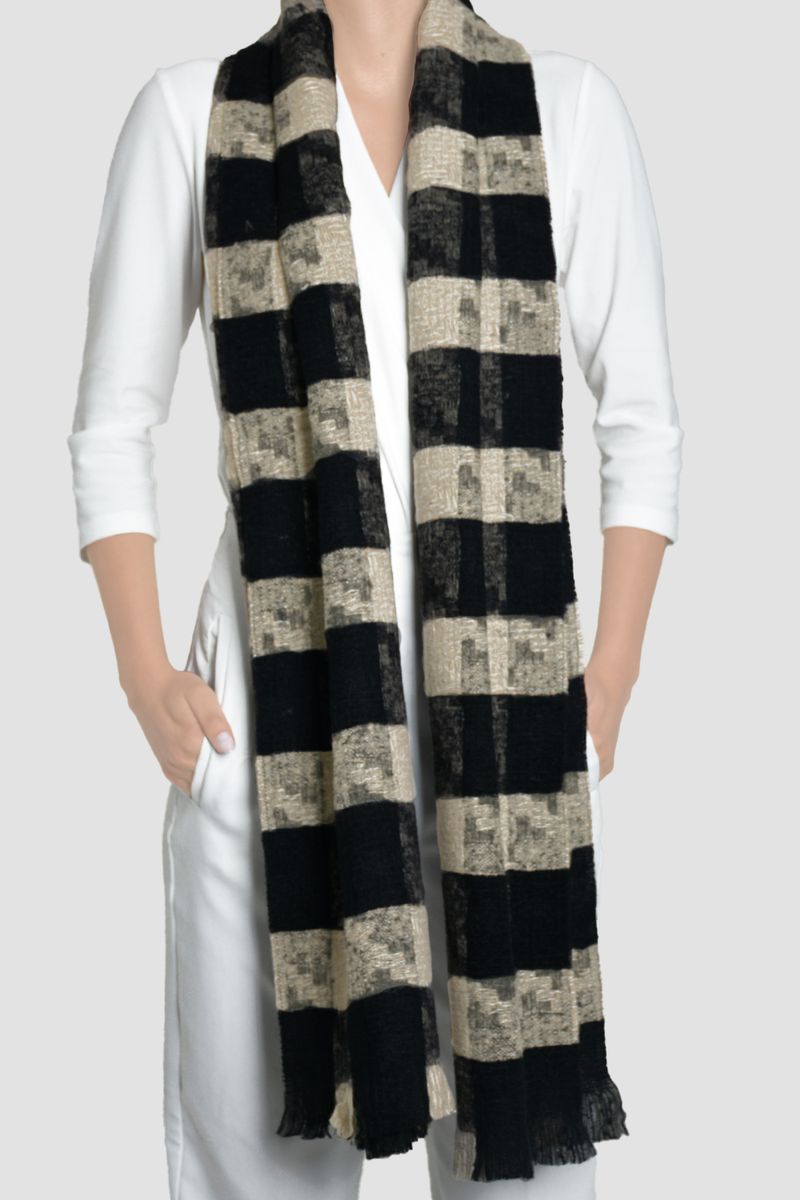 PASHMINA_MUJER_XUSS_20022HM_NEGRO_1