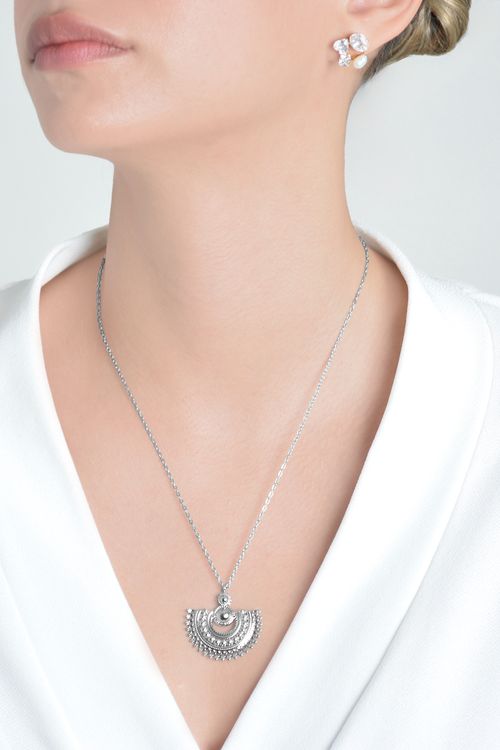 COLLAR LARGO CON DIJE